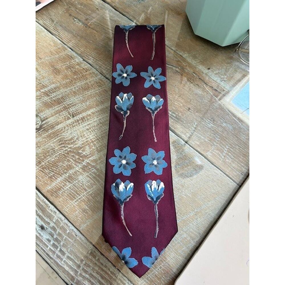 Hugo Boss Mens Ties Burgundy with Blue Flowers